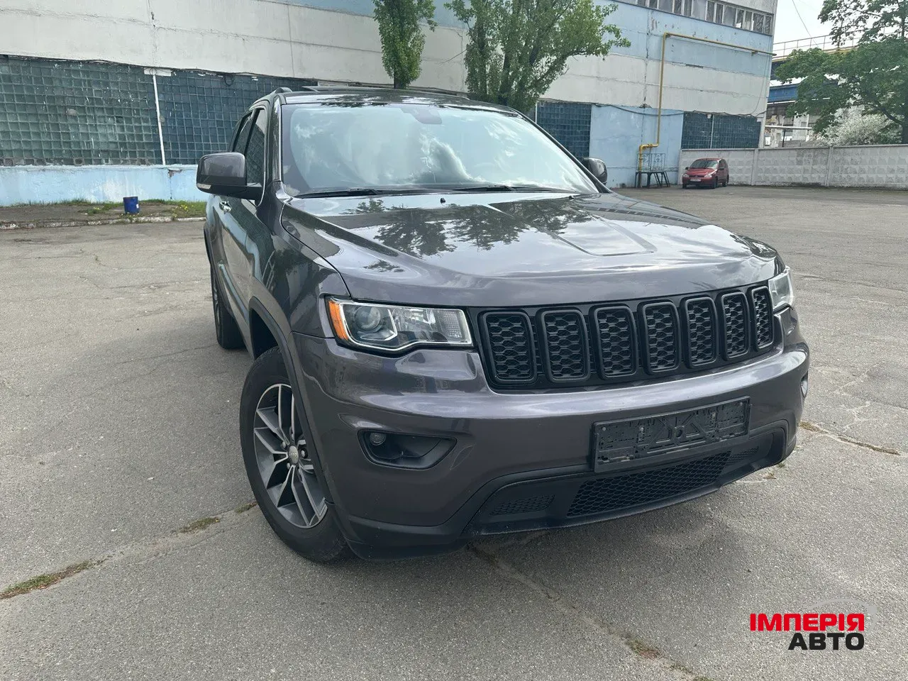 Jeep Grand Cherokee - фото 1