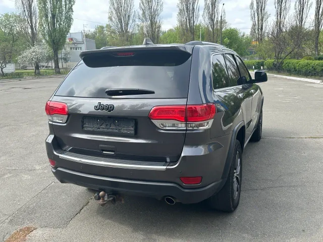 Jeep Grand Cherokee - фото 3