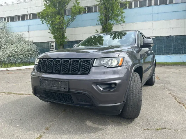 Jeep Grand Cherokee - фото 4