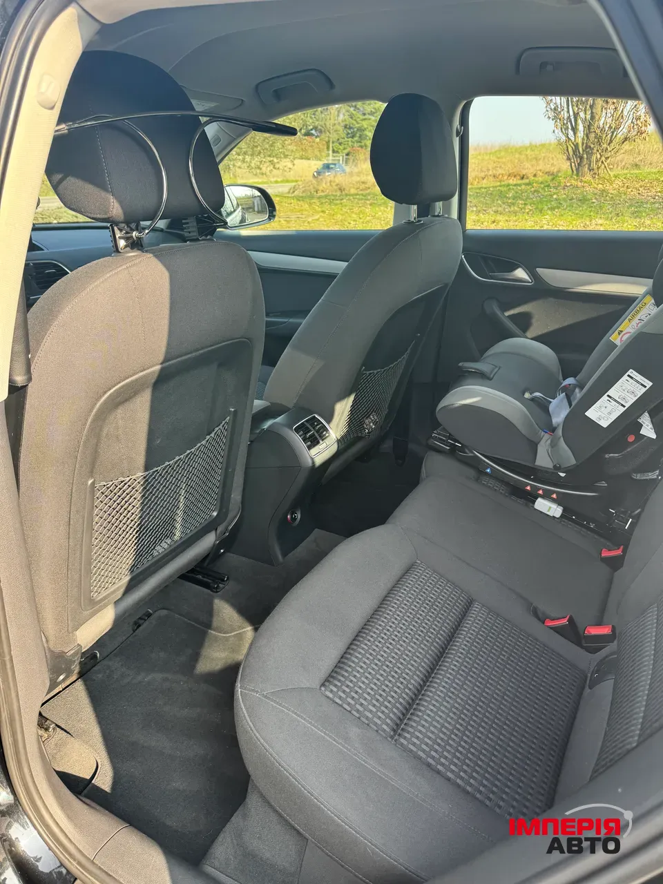 Audi Q3 - фото 10