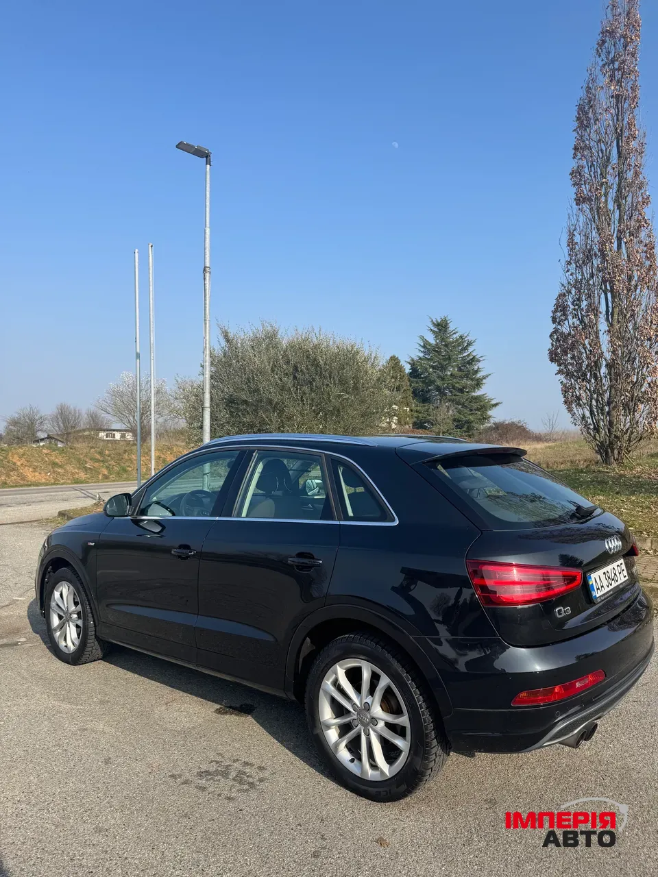 Audi Q3 - фото 1