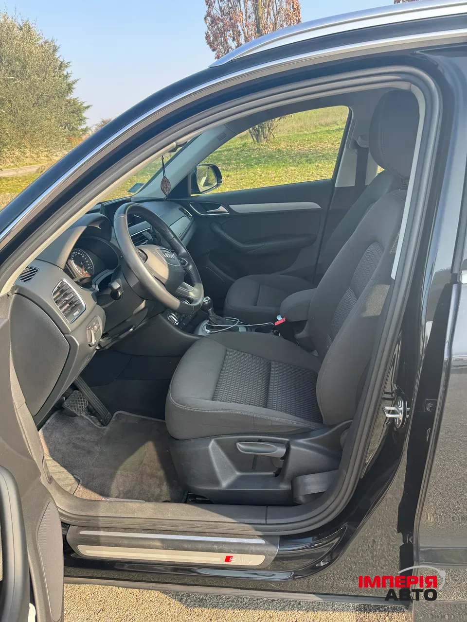 Audi Q3 - фото 11