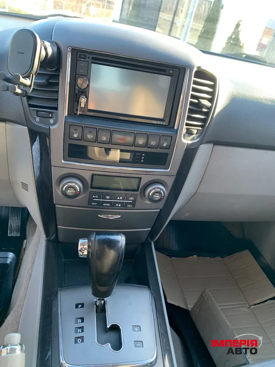 Kia Sorento - фото 7