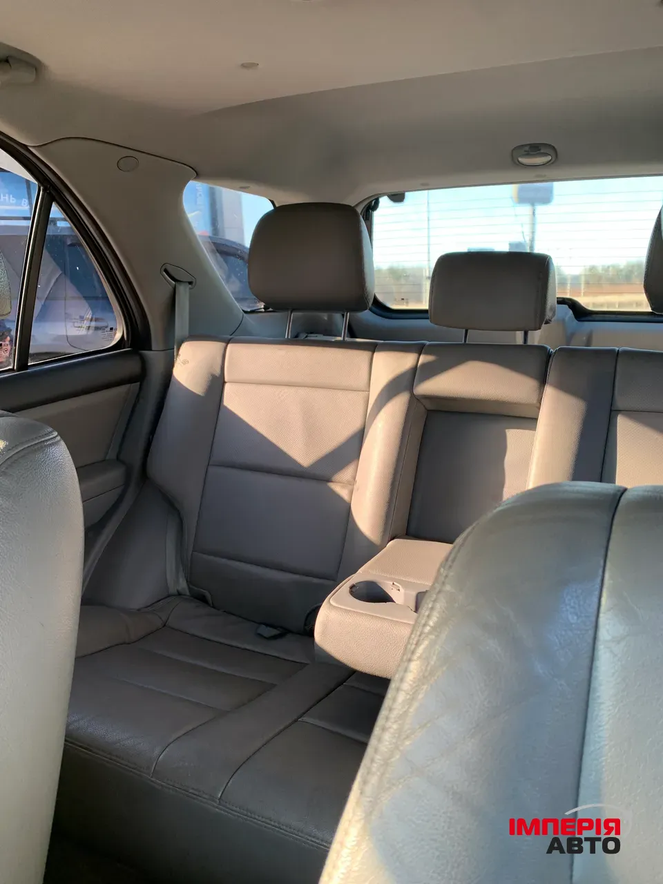 Kia Sorento - фото 8