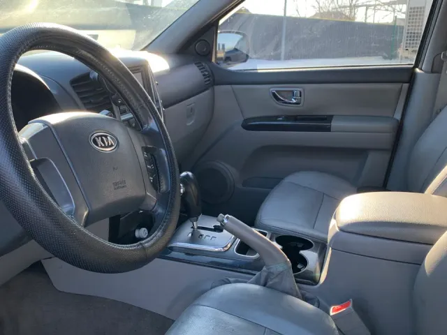 Kia Sorento - фото 5