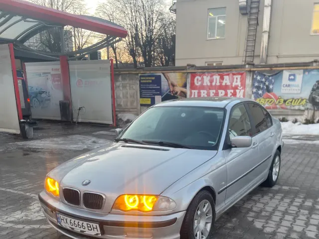 BMW 3 серії - фото 1