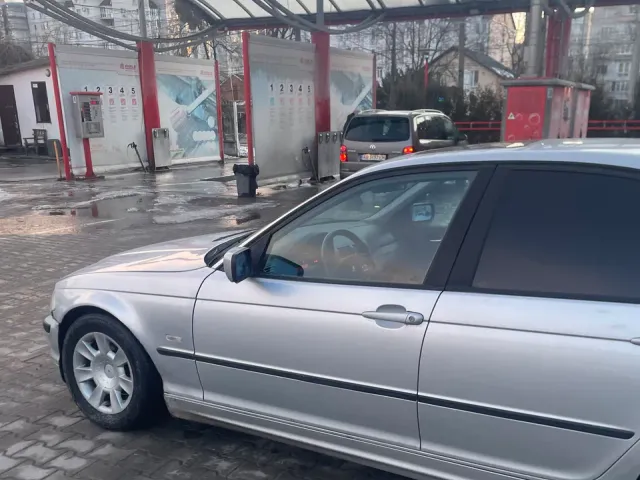 BMW 3 серії - фото 5