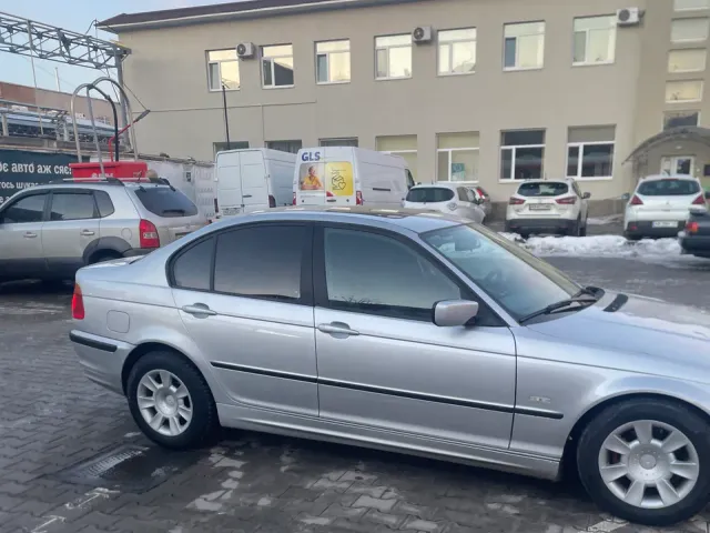 BMW 3 серії - фото 3