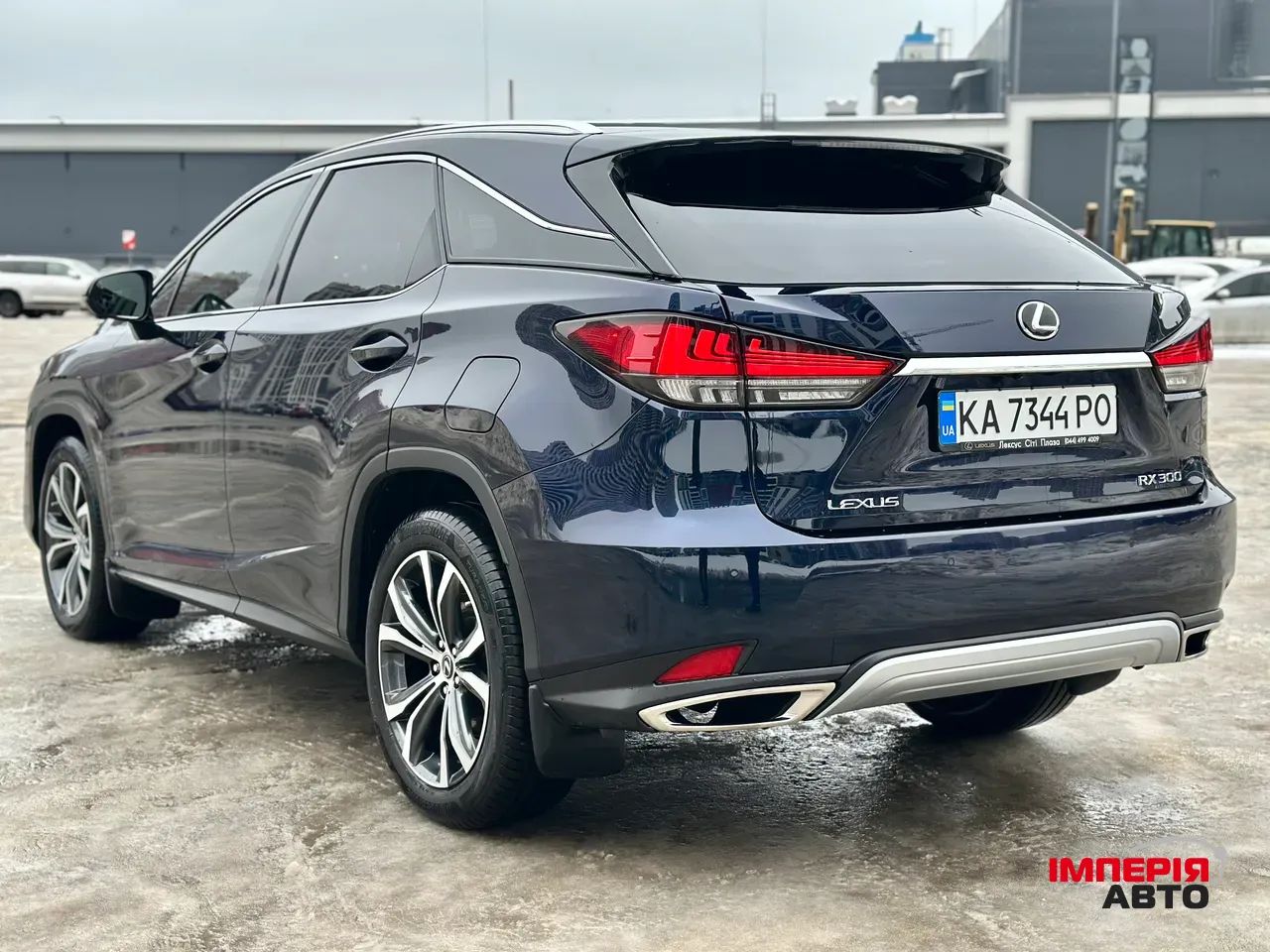 Lexus RX - фото 18