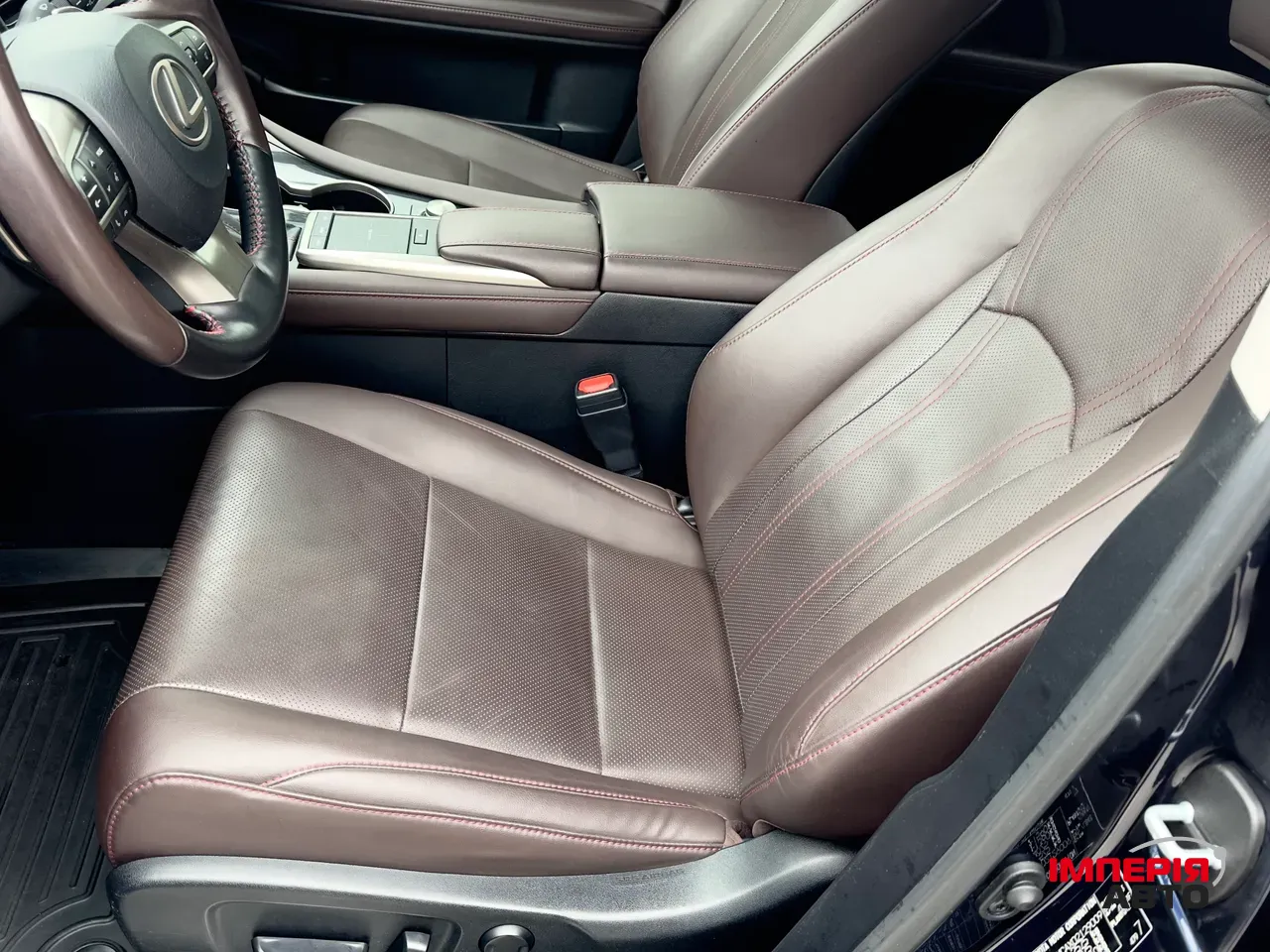 Lexus RX - фото 23