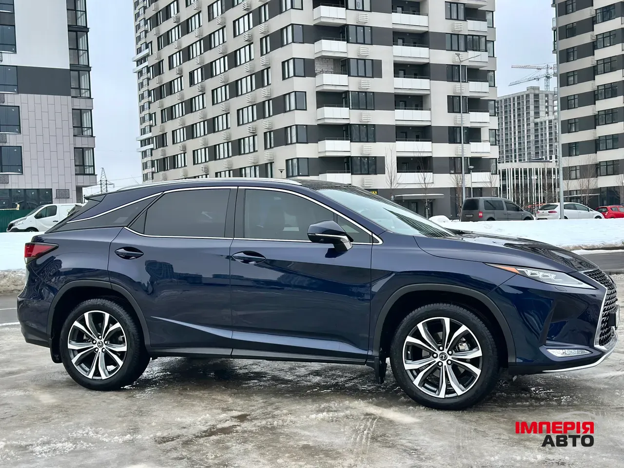 Lexus RX - фото 8