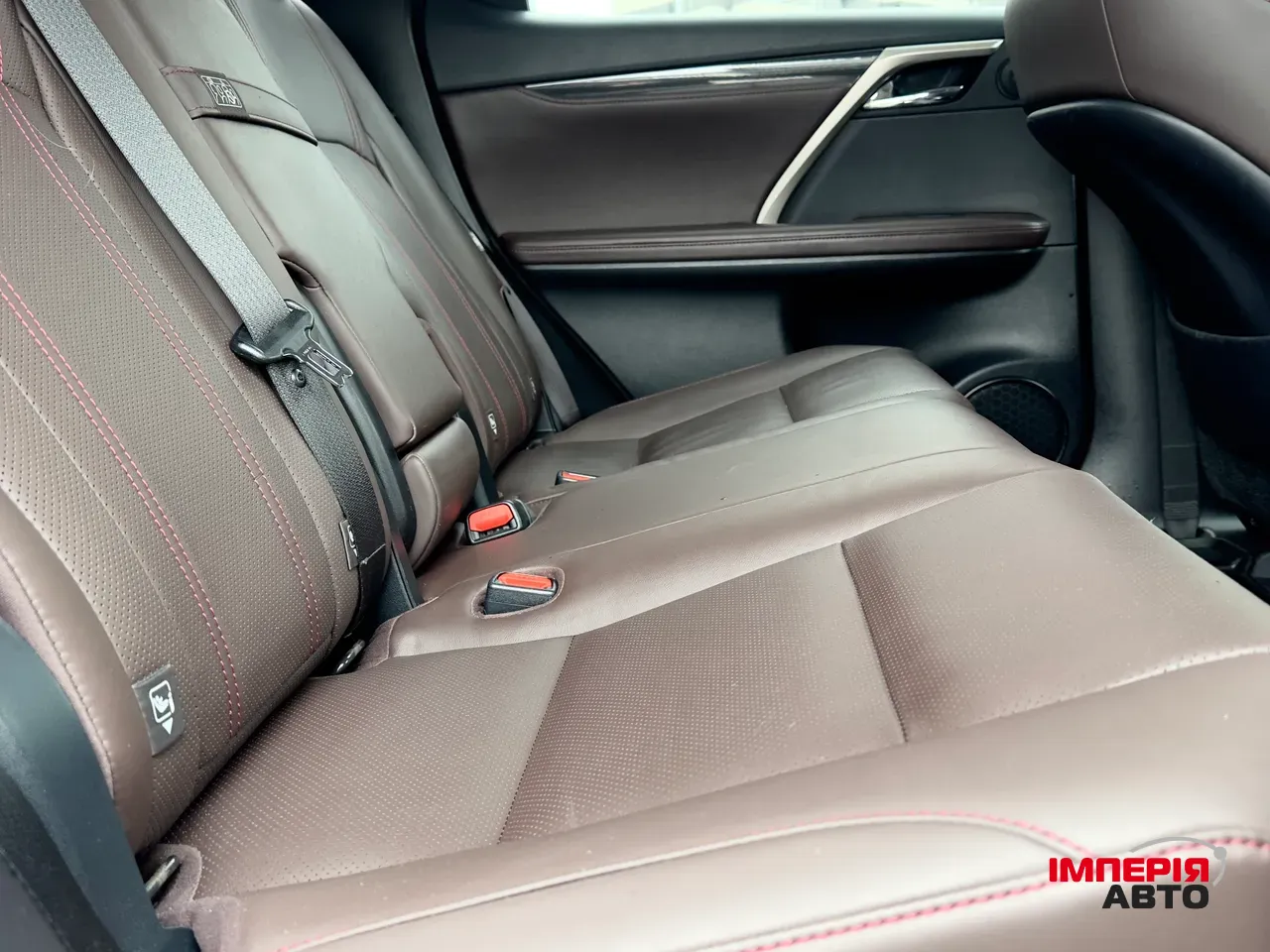 Lexus RX - фото 49