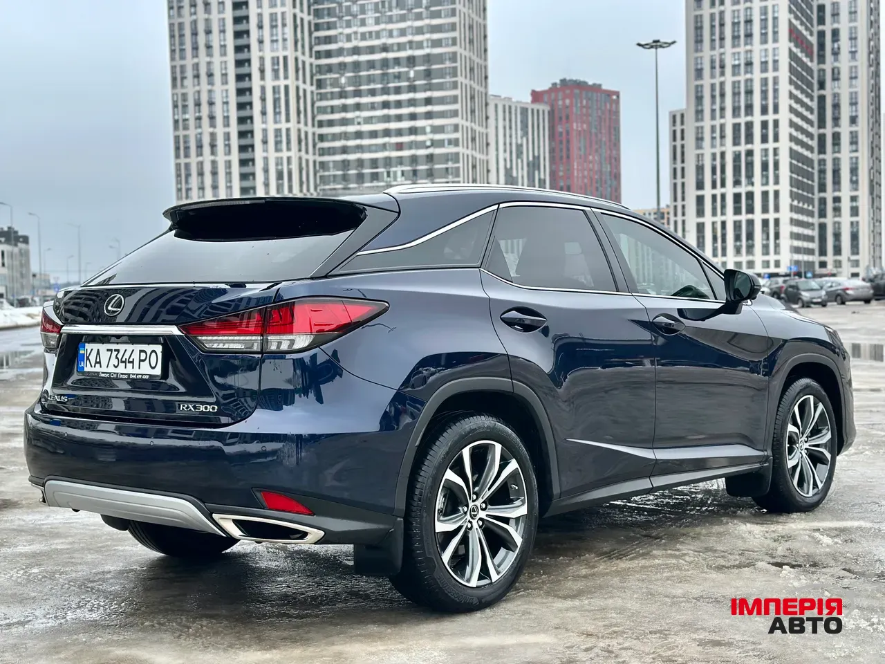 Lexus RX - фото 13