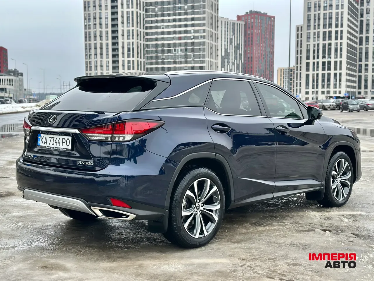 Lexus RX - фото 12