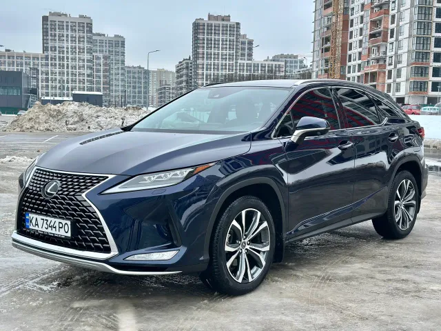 Lexus RX - фото 1
