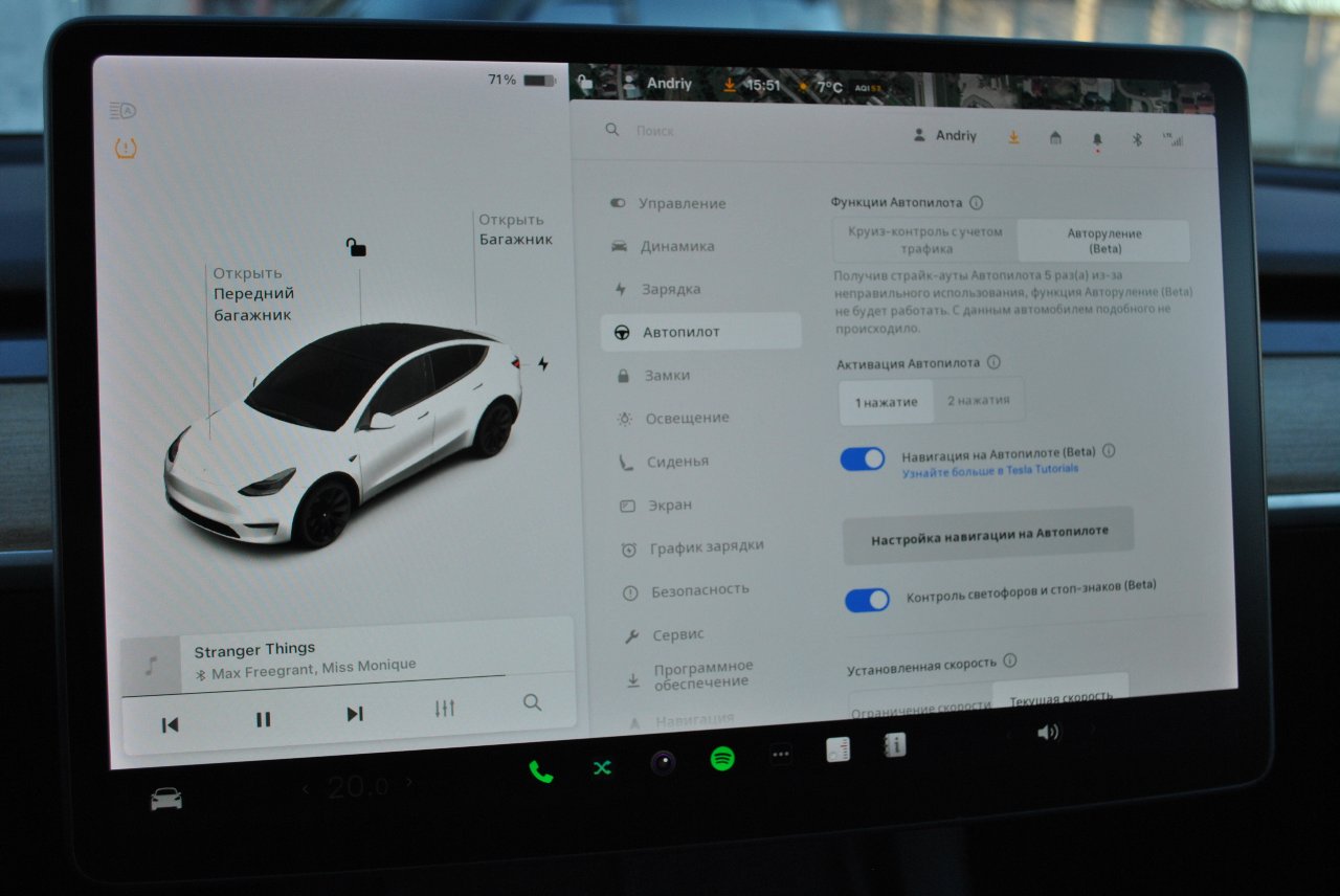 Tesla Model Y - фото 22