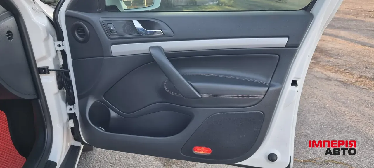 Skoda Octavia - фото 44