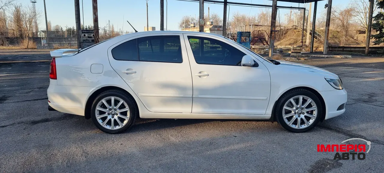 Skoda Octavia - фото 6
