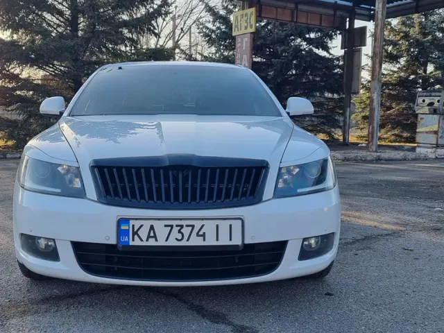 Skoda Octavia - фото 3