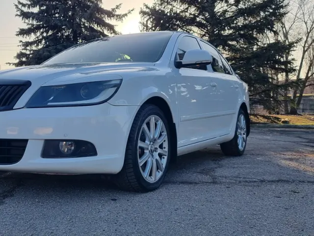 Skoda Octavia - фото 4