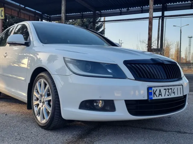 Skoda Octavia - фото 2