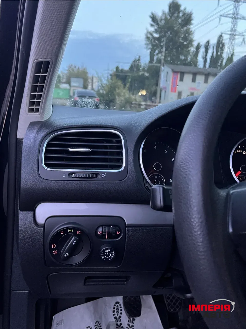 Volkswagen Golf - фото 17