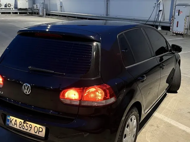 Volkswagen Golf - фото 3