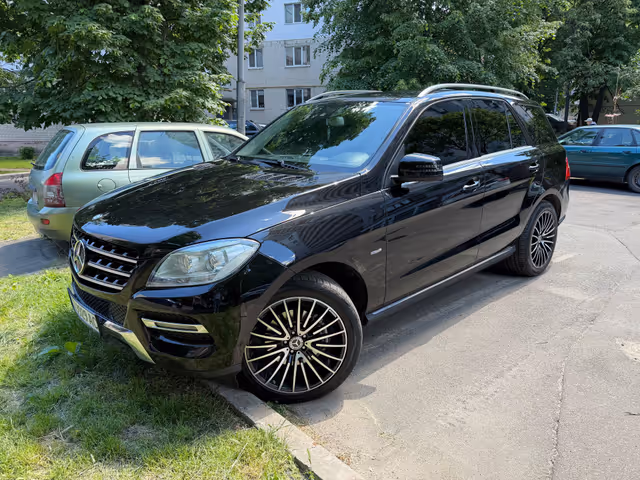 Mercedes-Benz M-Класс - фото 1