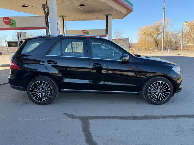 Mercedes-Benz M-Класс - фото 5