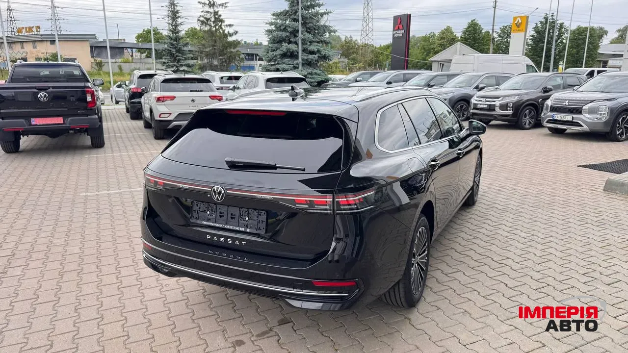 Volkswagen Passat - фото 12