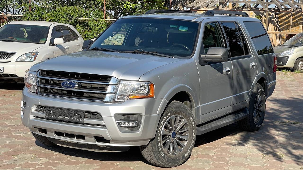 Ford Expedition - фото 10