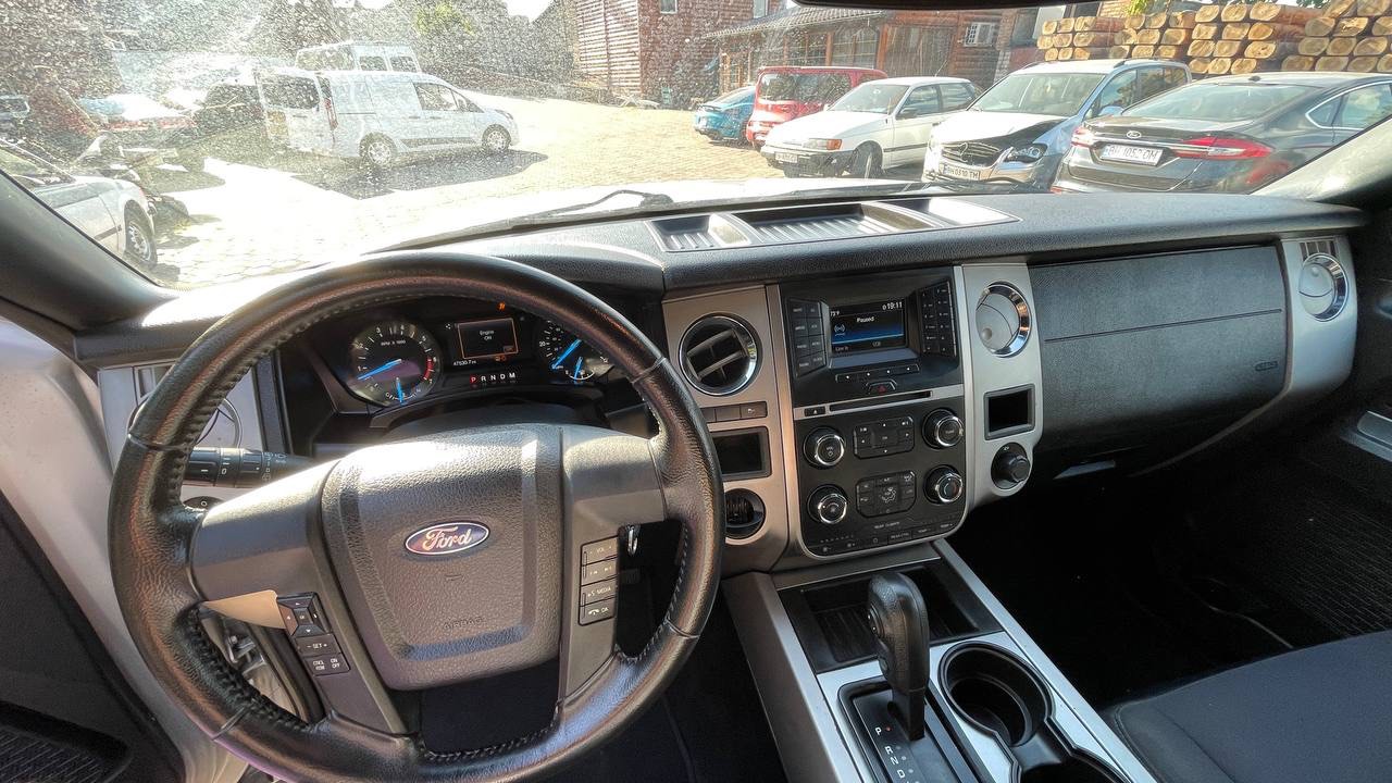 Ford Expedition - фото 4