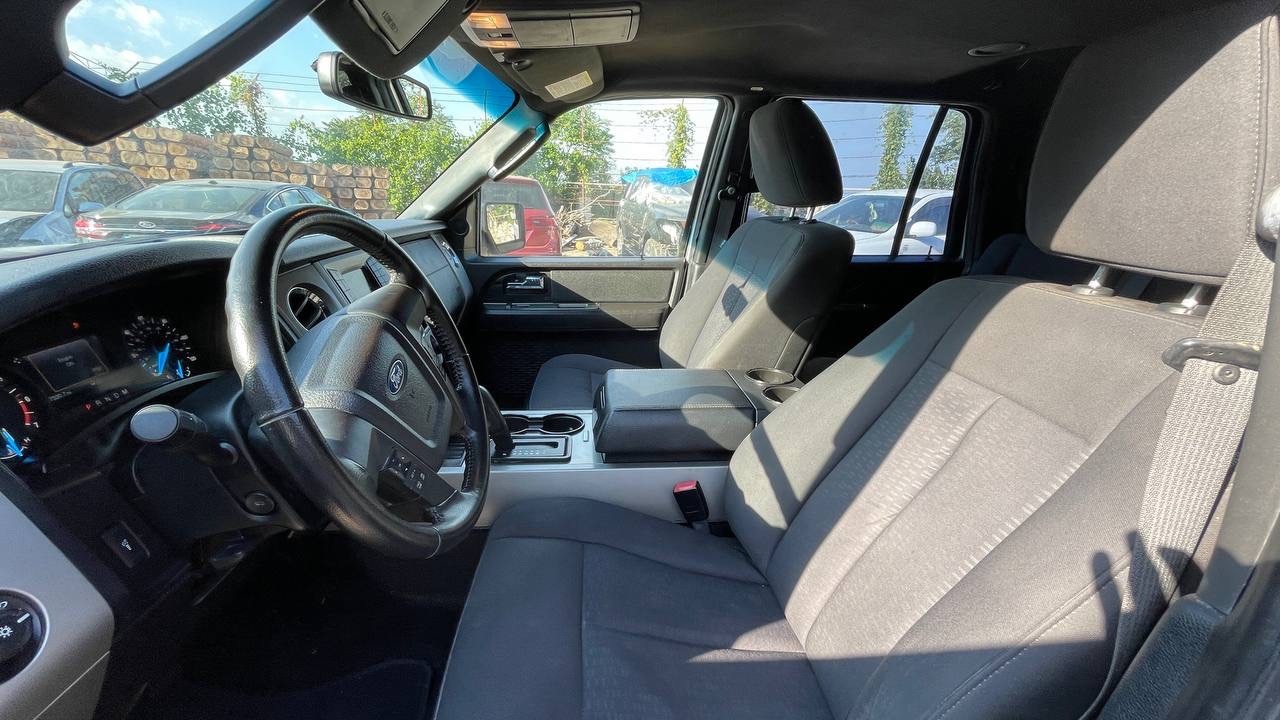 Ford Expedition - фото 19
