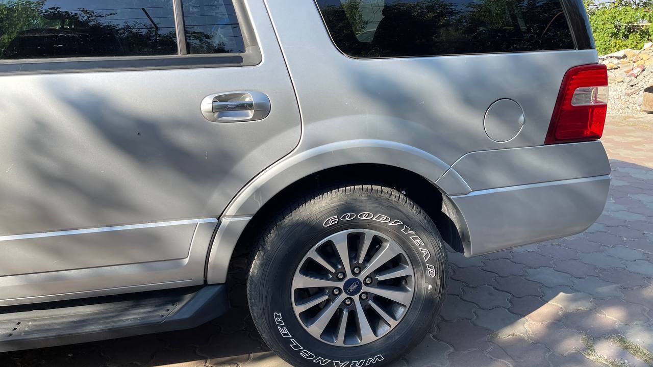 Ford Expedition - фото 18