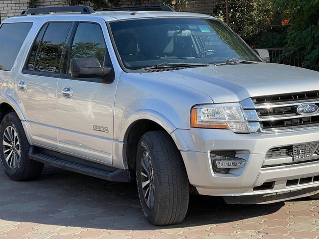 Ford Expedition - фото 1
