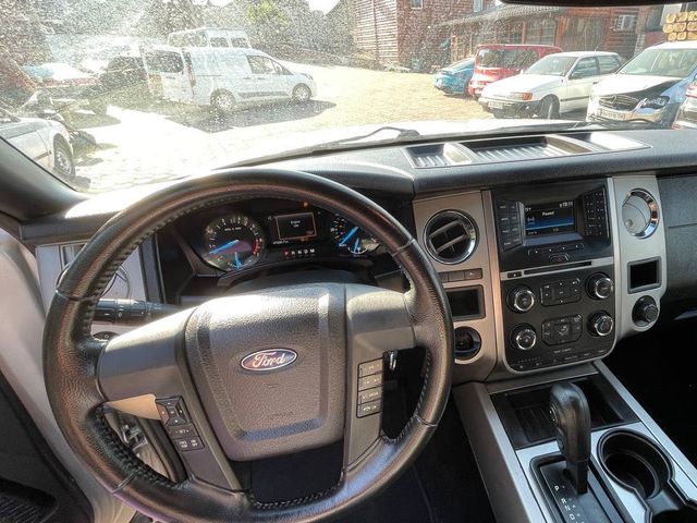 Ford Expedition - фото 3