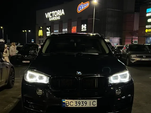 BMW X5 - фото 2
