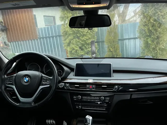 BMW X5 - фото 4