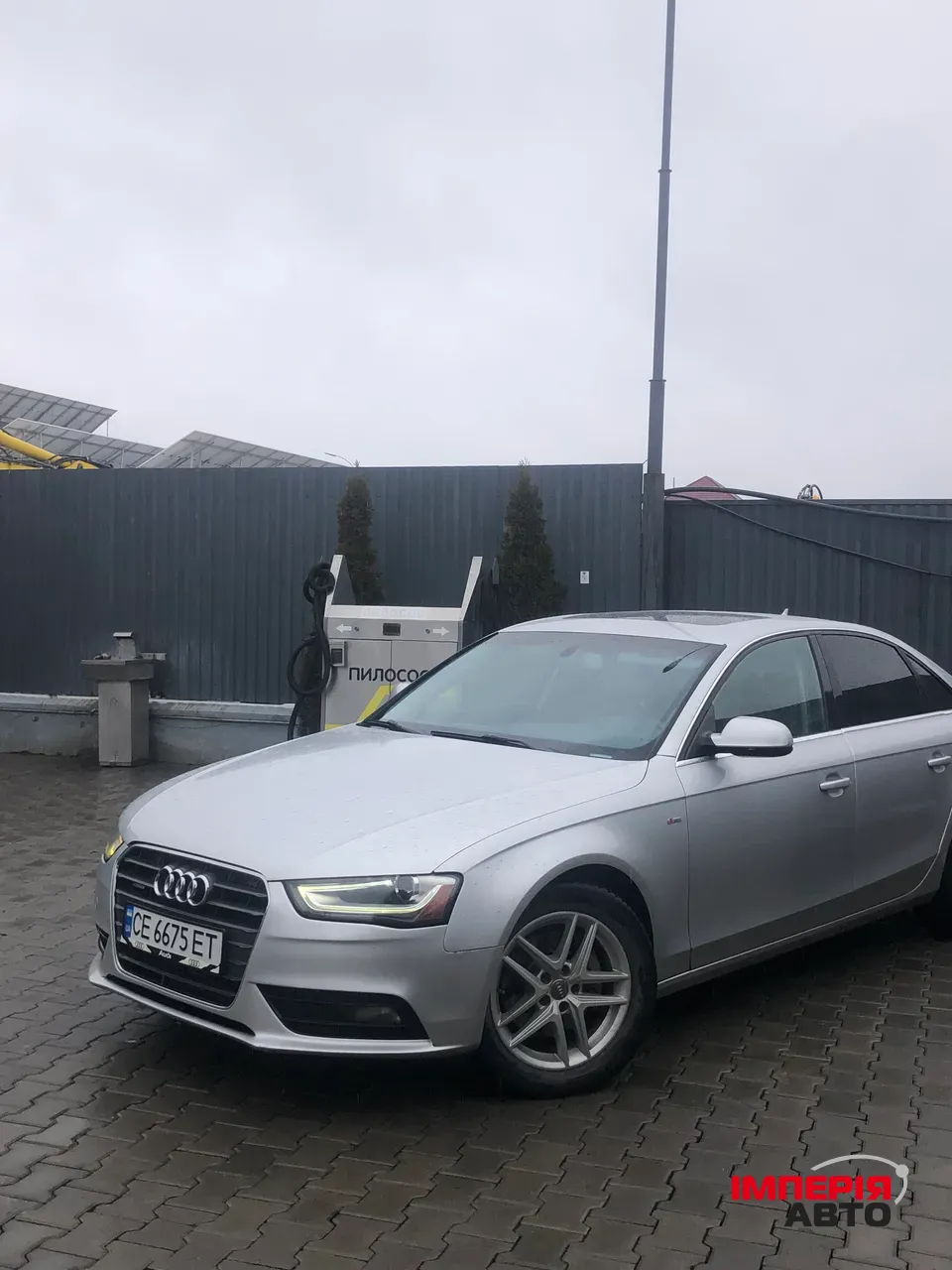 Audi A4 - фото 1