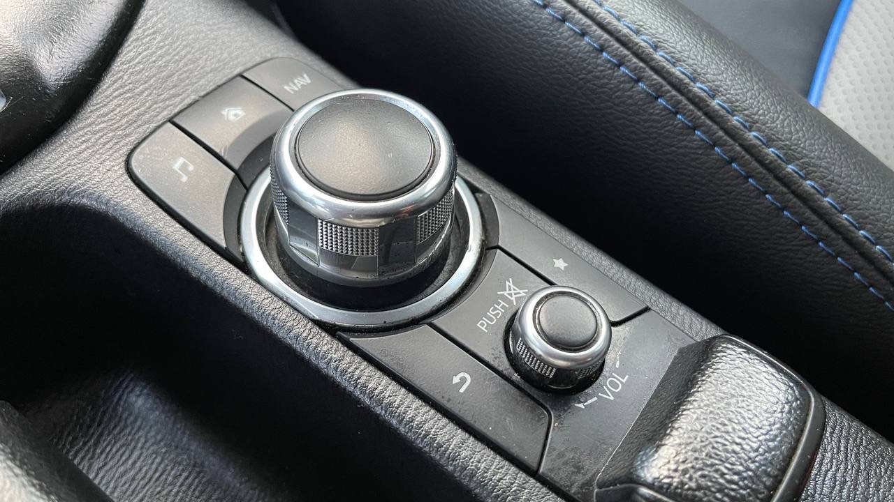 Mazda CX-3 - фото 5