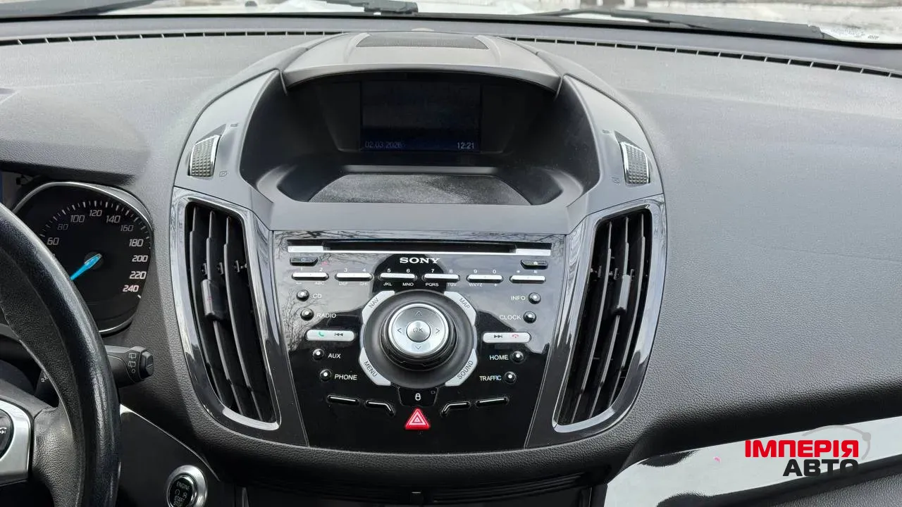 Ford Kuga - фото 25