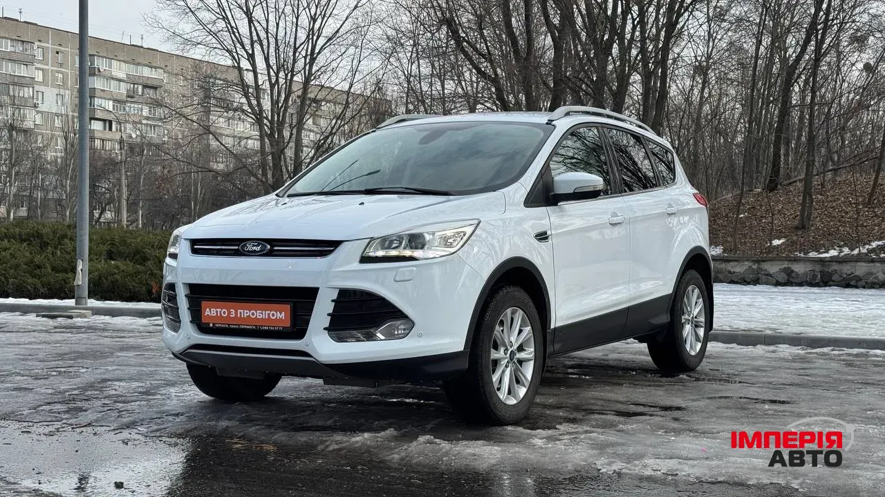 Ford Kuga - фото 1