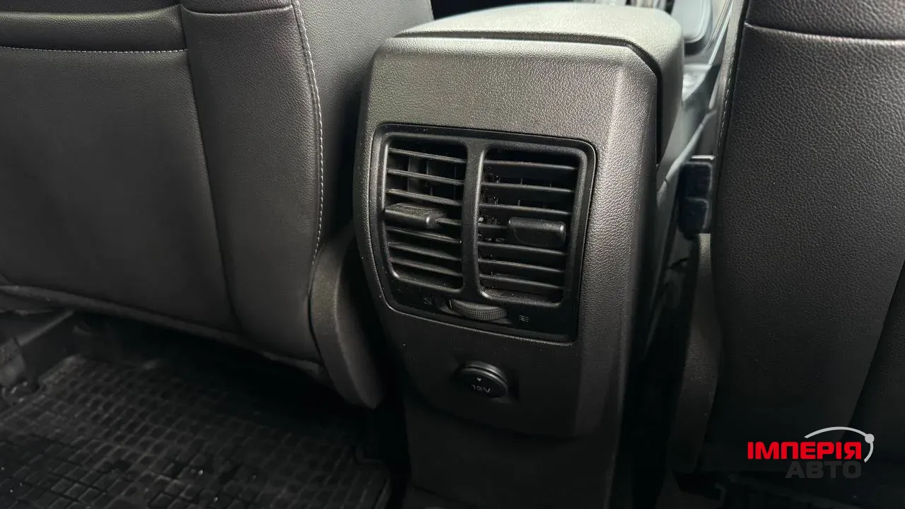 Ford Kuga - фото 29