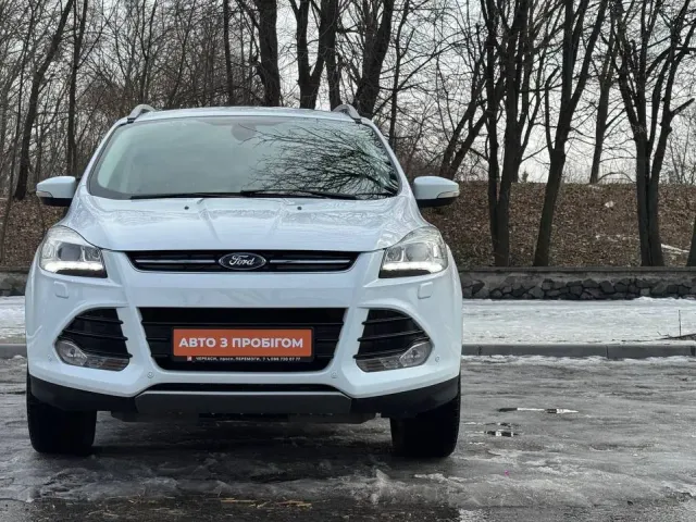 Ford Kuga - фото 2