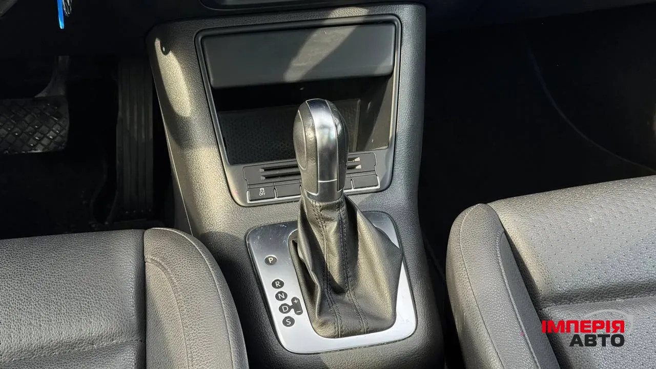 Volkswagen Tiguan - фото 29