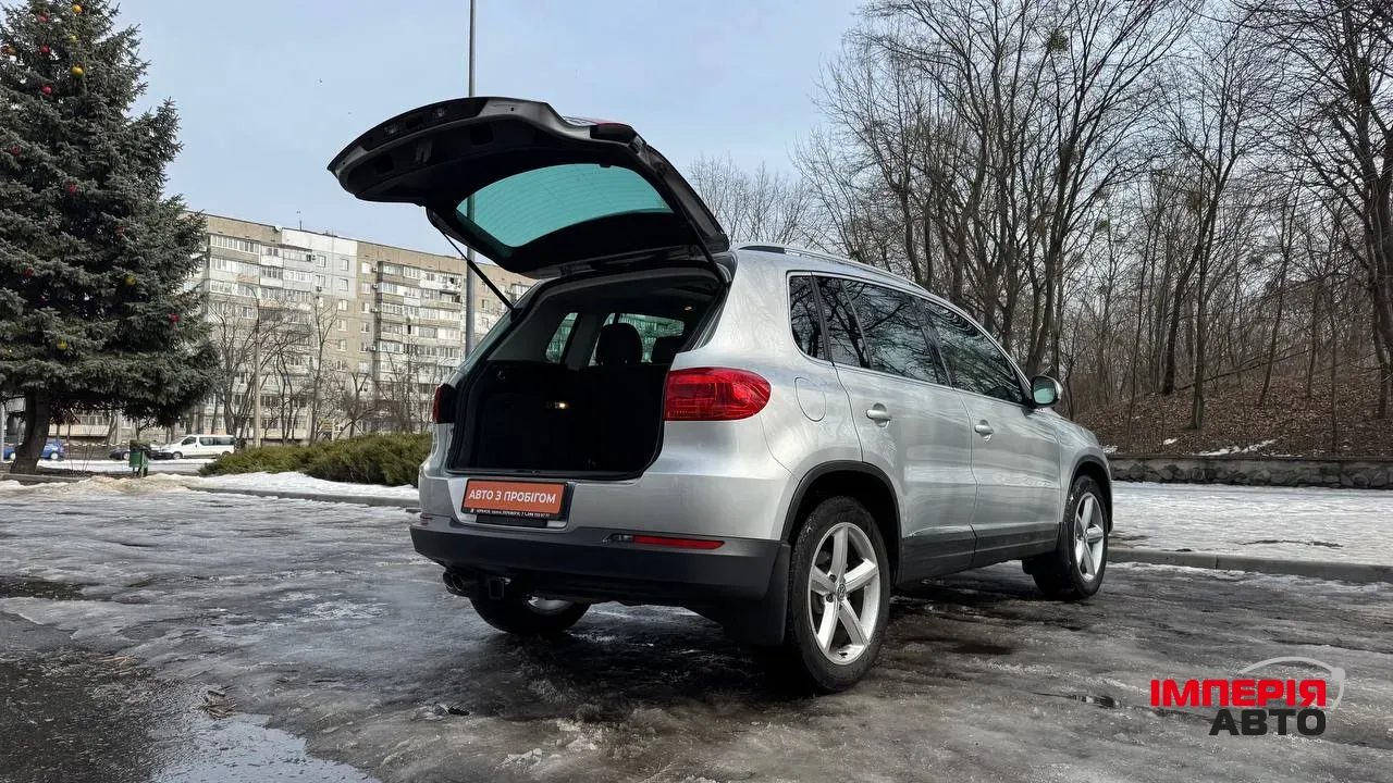 Volkswagen Tiguan - фото 9