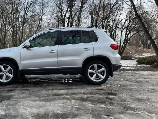 Volkswagen Tiguan - фото 5