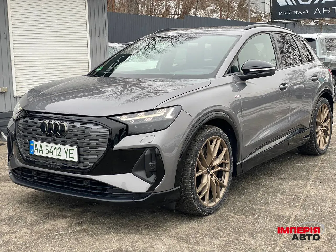 Audi e-tron - фото 7