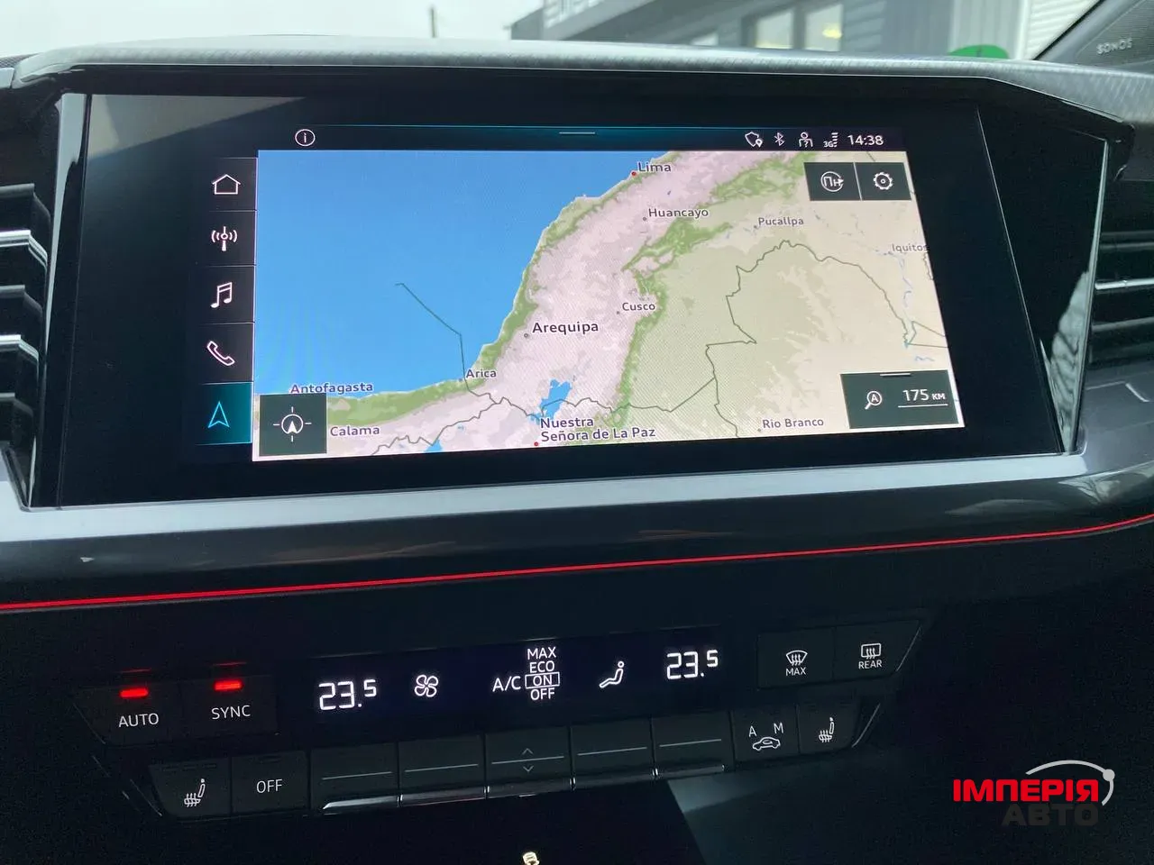 Audi e-tron - фото 12