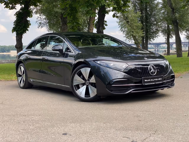 Mercedes-Benz EQS - фото 1